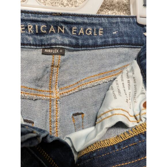 AMERICAN EAGLE Jean Shorts Men 26 Blue Distressed Cut Off Bermuda Jorts Airflex - Picture 3 of 7